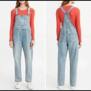 Levi's Loose Fit Overalls Light Wash Denim Jean